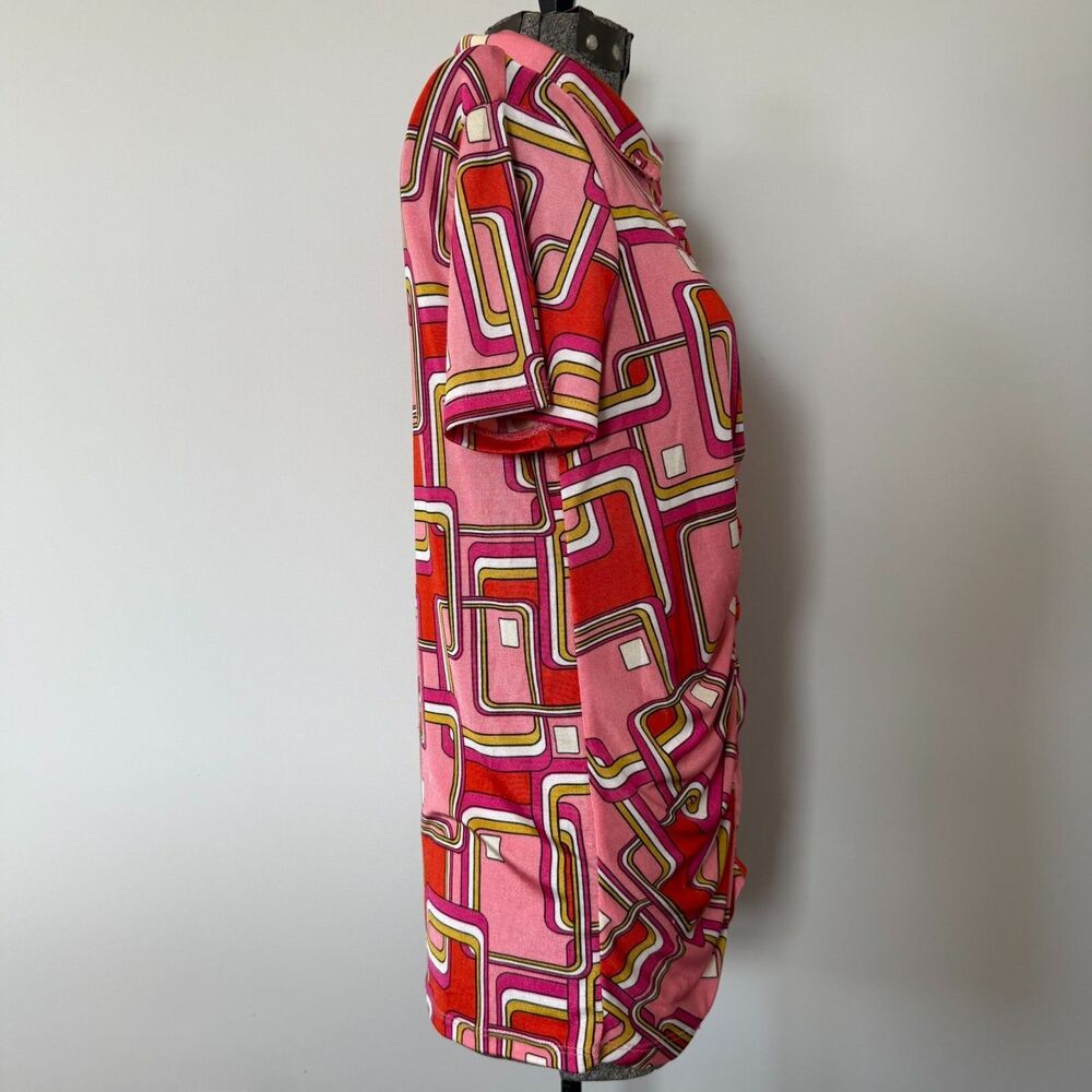 Cato Women’s Ruched Shirt Sz S Pink Red Retro Geo Print Button Down Stretch Top - Picture 2 of 7